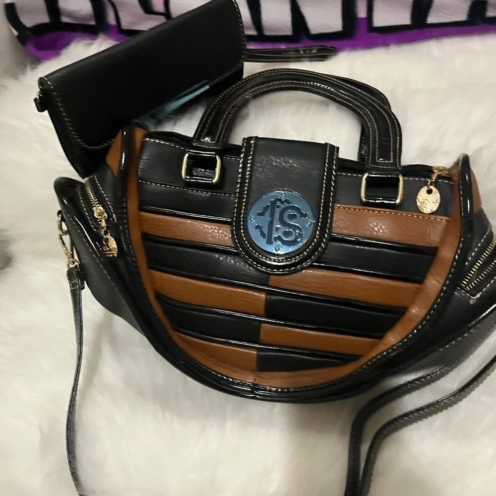 High Fashion Shoulder bag duo with small crossbody purse- NWOT
